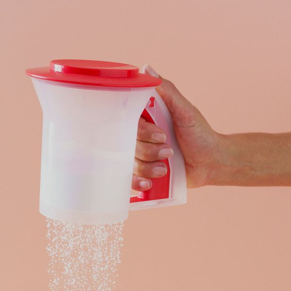 Tupperware® Sift ’N Store | Sifter and Storage Container, 8.8 oz / 250 - Image 2