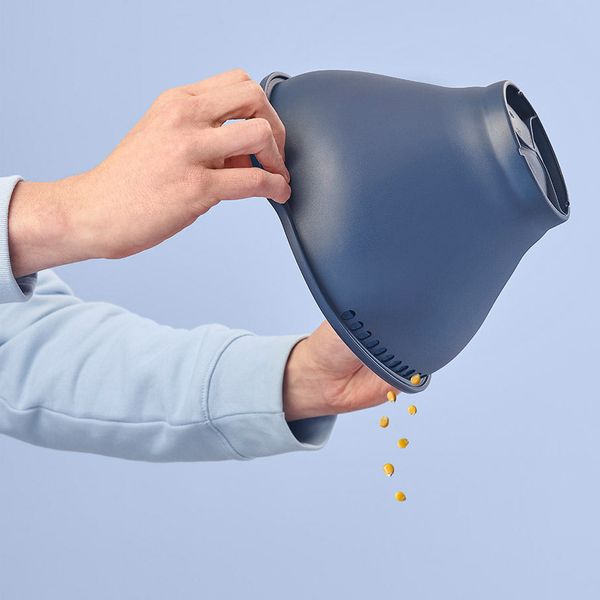 Tupperware® WOW Pop Microwave Popcorn Maker - Image 3